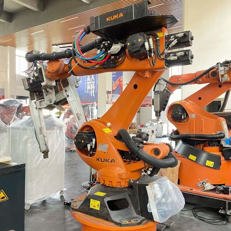 6軸使用 KUKA ロボット IP 65 安全と Kuka プログラミング 機能 躊躇しないでください! KUKA KR210 ロボット, 溶接からパレット化まですべてのニーズを1つで満たす