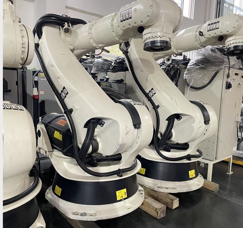 2700mm Reach クカソフトウェアの溶接ロボット 迅速で正確な溶接性能 この取引を掴んで! クカ KR210 ロボット,優れたスプレー塗装とハスルに合わせた - 無料の読み込み/卸荷