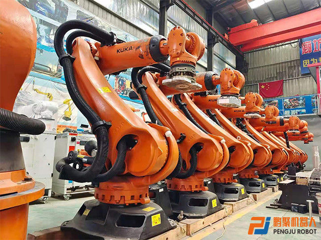 KUKA KR210 R2700 エクストラ C4 ロボット 新品と使用済み スポットウェルディング,プレス管理,パレット化,積載と卸載