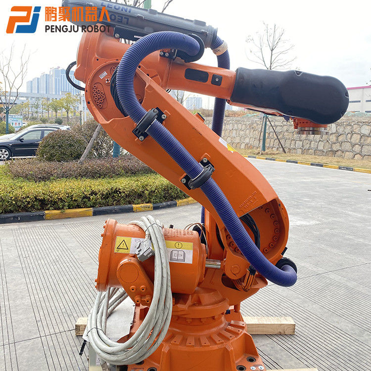 パレットで運搬することを扱うスポット溶接のための産業使用されたABBのロボットABB6640-235/2.55