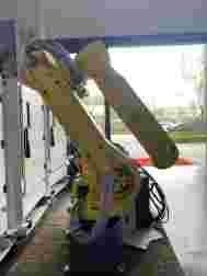 Fanuc 20iA ±0.07mm 繰り返しの弧溶接ロボット 20KG 積載 1811 mm 機械処理・測定部品の取り込み