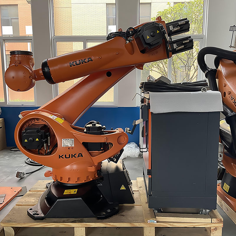 ±0.06 mm 繰り返し性 C4 インジェクション ロボット ブーム 迅速かつ正確な 生産自動化 産業ロボット ソリューション 弧