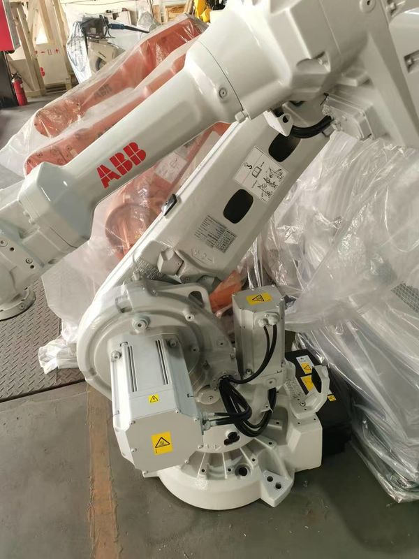 ABB IRB 4600-60/2.05 2050mm 自動化機械加工および材料処理用中距離ペイロードロボット