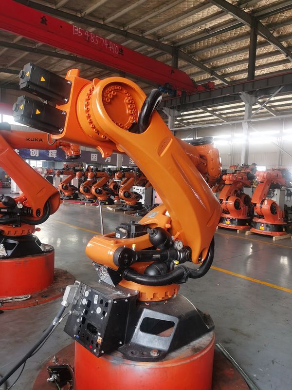 KUKA KR240 R2700プライムKRC4コントローラー 6軸パレット化ロボット