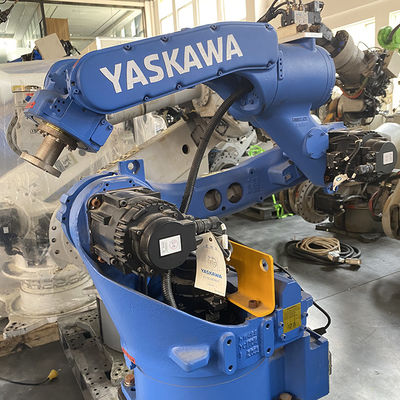 負荷に荷を下すことはロボティックPalletizerのロボット腕YASKAWA MH12を使用した
