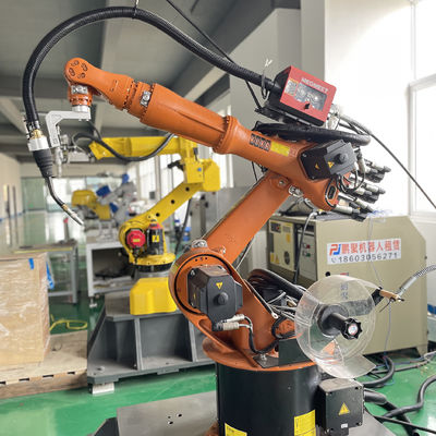 Kukaは工業用ロボットKR16 KR16L6の自在継手6の軸線のマニピュレーターを使用した