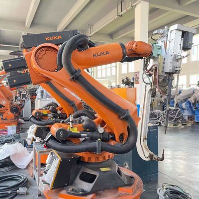 溶接にパレットで運搬することのための6つの軸線の産業使用されたロボティック腕KUKA KR210