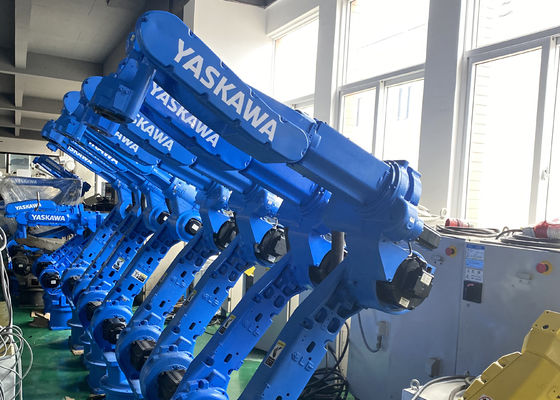 Yaskawa MA1900は溶接のためにロボティック腕6の軸線のロボット ロボティック腕を使用した