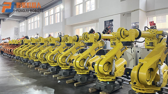 Fanuc R-2000iC/210F 中古と新品のスポットウェルディング