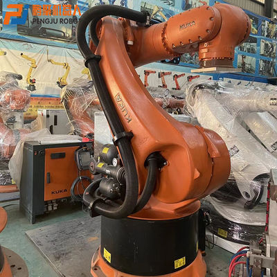 ロボットKR 500のR2830ペイロード500Kgを扱うKukaは2826mmの6軸線に達する