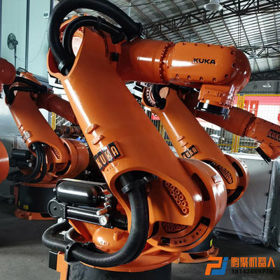 KUKA KR360 パレット化 部品の積載・卸載 機械加工 部品の取り扱い