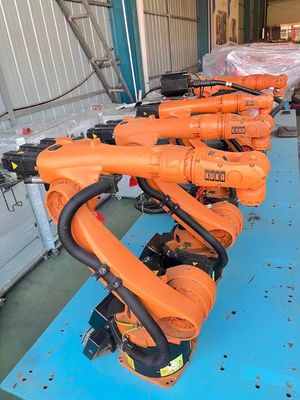 使用済み KUKA KR240 PLCコアコンポーネントとDeviceNet通信プロトコルの工業用カスタマイズされたパレットロボット