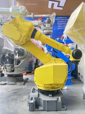 地上の取付けのための使用されたFANUC M-710iC/70のロボット6斧