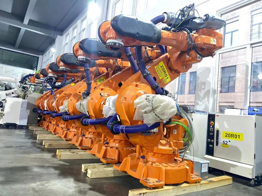 IRB6640は物品取扱いのためにABBのロボットを使用し荷を積み、荷を下す