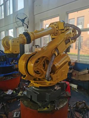 倉庫処理ロボット パレライザー 荷付け 荷卸し ロボット腕 パンシングマシン